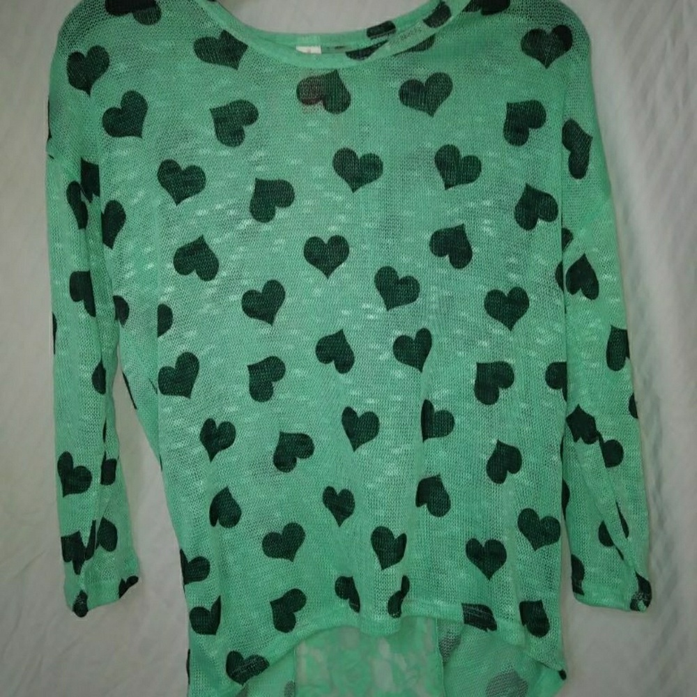 Mid sleeve shirt